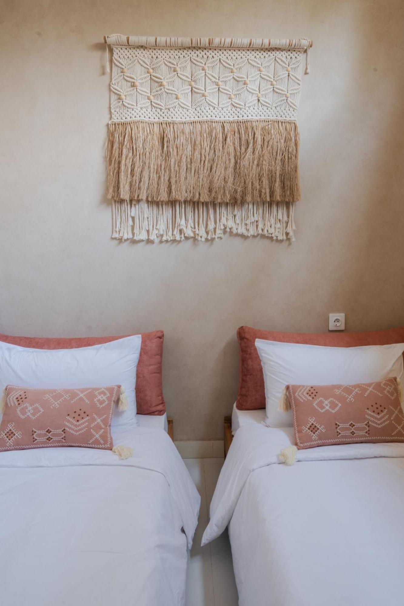 Gili Boho Villas - Aesthetic Private Pool Villas Гілі-Траванган Екстер'єр фото